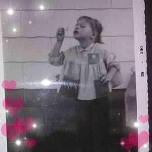 Meet your Posher, Leslie